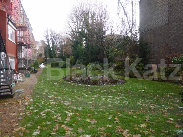 			NEW INSTRUCTION, 2 Bedroom, 1 bath, 1 reception Flat			 Sutherland Avenue, MAIDA VALE